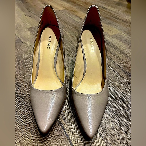 Nine West Taupe Leather High Heels - Picture 2 of 10